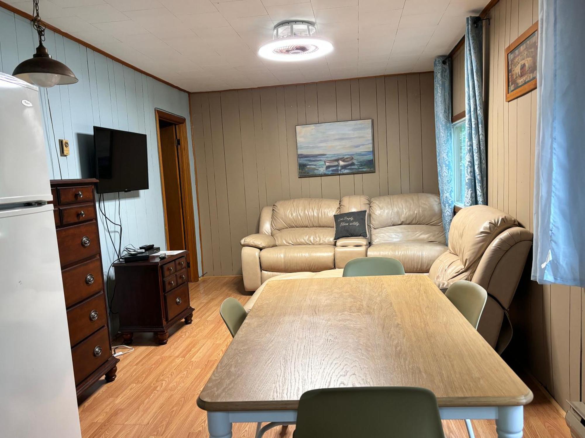 Lakefront Hideaway Resort Kawartha Lakes Zimmer foto